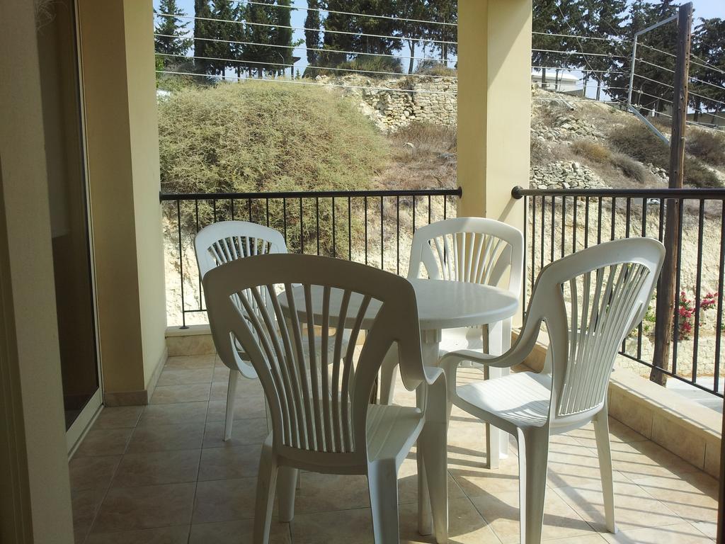 Lazaros Pissouri Apartments Phòng bức ảnh