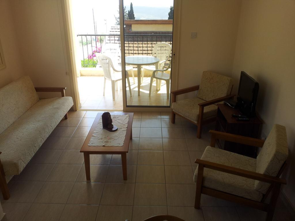 Lazaros Pissouri Apartments Phòng bức ảnh